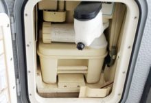 Camping Butler: Automatische Toiletten Reinigung!