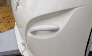 Rangiergriffe für Wohnwagen austauschen & abdichten