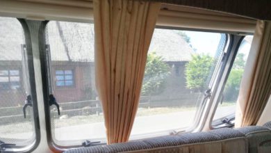 Wohnwagen Fliegengitter Fenster und Dachluken schützen