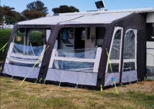 Dometic Kampa Grande 390 AIR Pro s Erfahrungen im Sturm