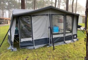 Das ultimative Wohnmobil Vorzelt: aufblasbar & freistehend!