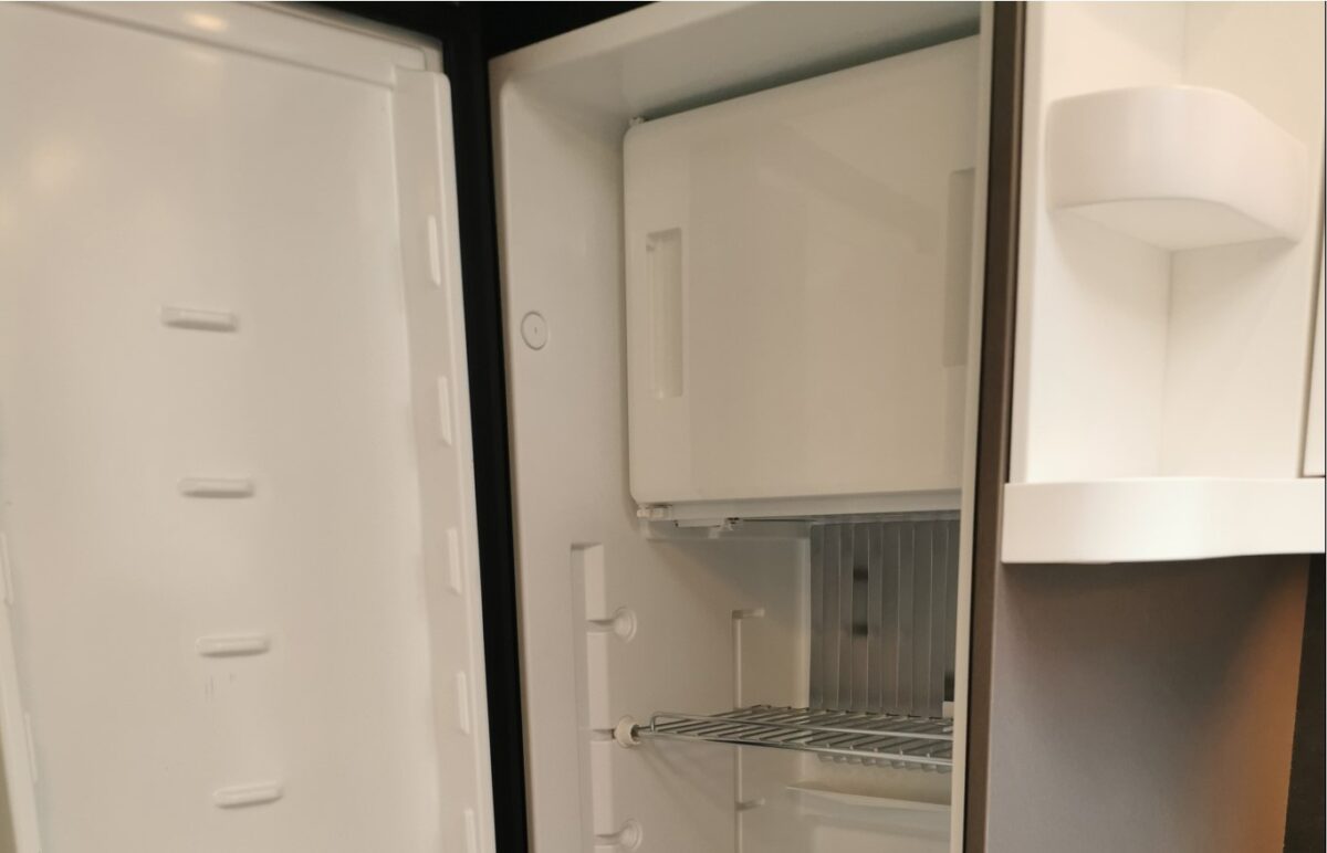 Dometic Kühlschrank Lüfter nachrüsten in Wohnmobil & Wohnwagen