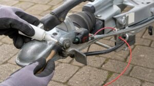 Antischlingerkupplung knarrt: Ursachen und Abhilfe