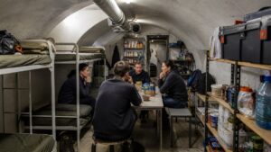 24 Stunden im Prepper-Bunker: Camping-Experiment im Check