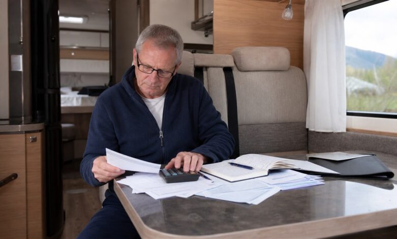 Reisemobilbesitzer analysiert Wartungskosten