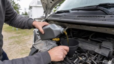 Motoröl richtig nachfüllen: Ölstand sicher prüfen