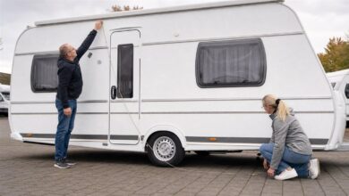 Wohnwagen-Umlaufmaß für ein passendes Vorzelt messen