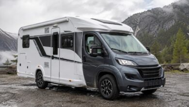 Teilintegriertes Wohnmobil der Knaus-Van-TI-Plus-Klasse auf einem Bergstellplatz