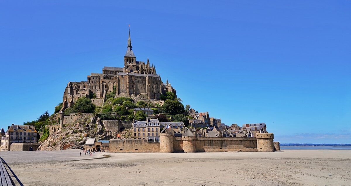 Der Mont-Saint-Michel ist wirklich ein unvergesslicher Anblick auf seiner Felseninsel